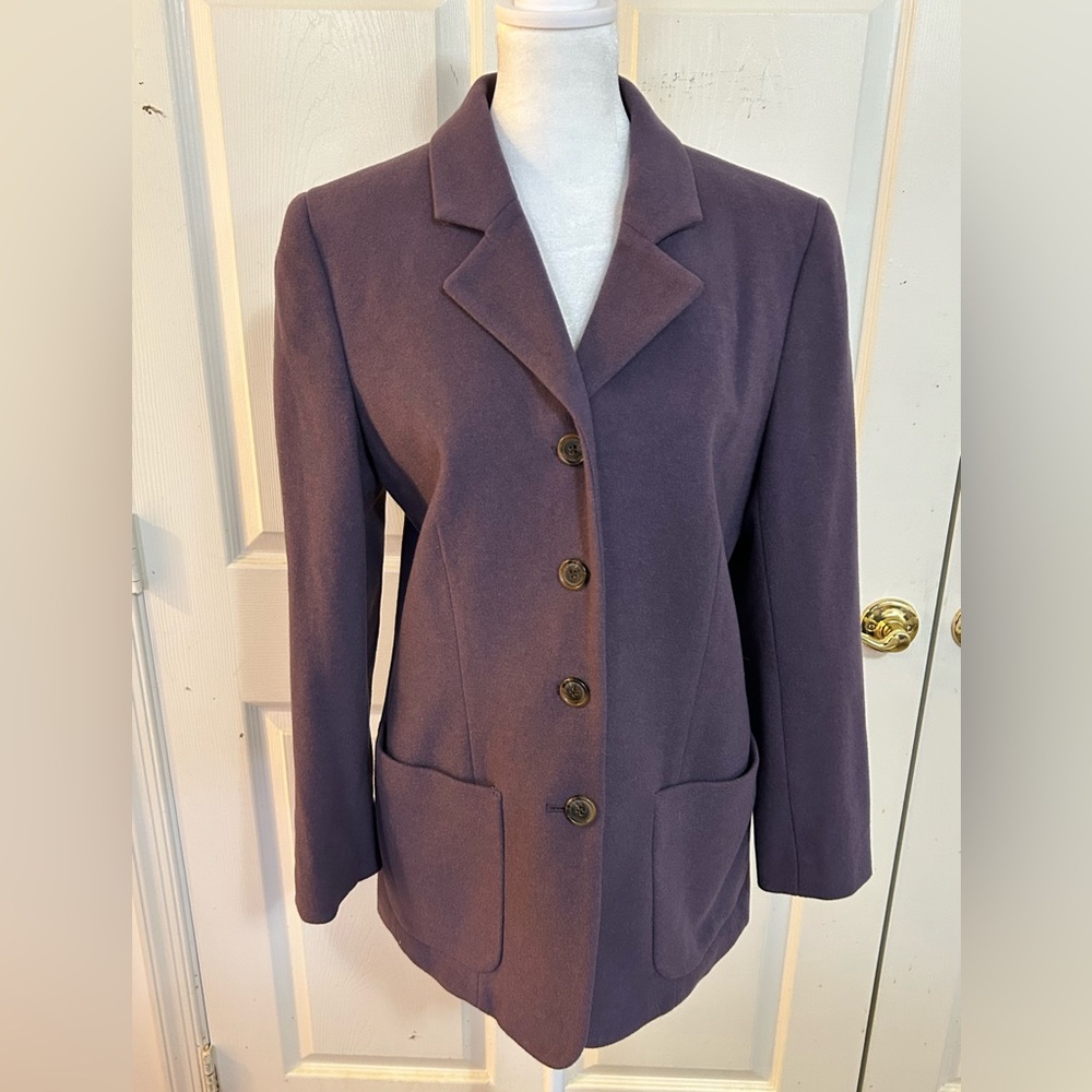 Ann Taylor Petites purple blazer, size 6 Petite